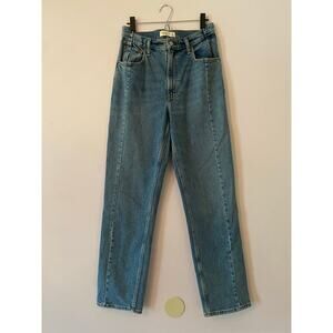 Abercrombie & Fitch The 90s Straight Ultra High Rise Jeans Women's size 30 / 10